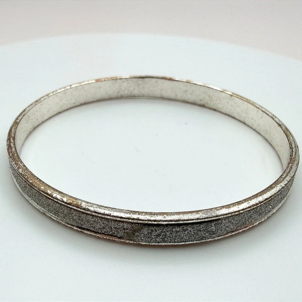 Vintage 90s Silver Tone Glitter Texture‎ Bangle Bracelet Boho Minimalist Jewelry